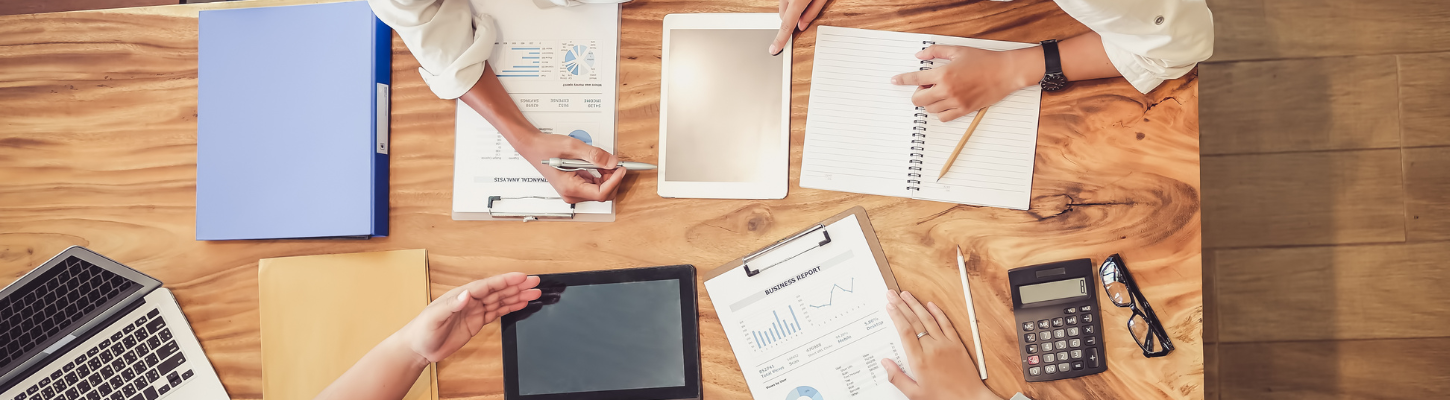 rthtshtWhite Grey Modern Fashion Sale Photo Collage Banner (1366 x 400 px) (1400 x 700 px) (1366 x 400 px) (1400 x 400 px) (1450 x 400 px)